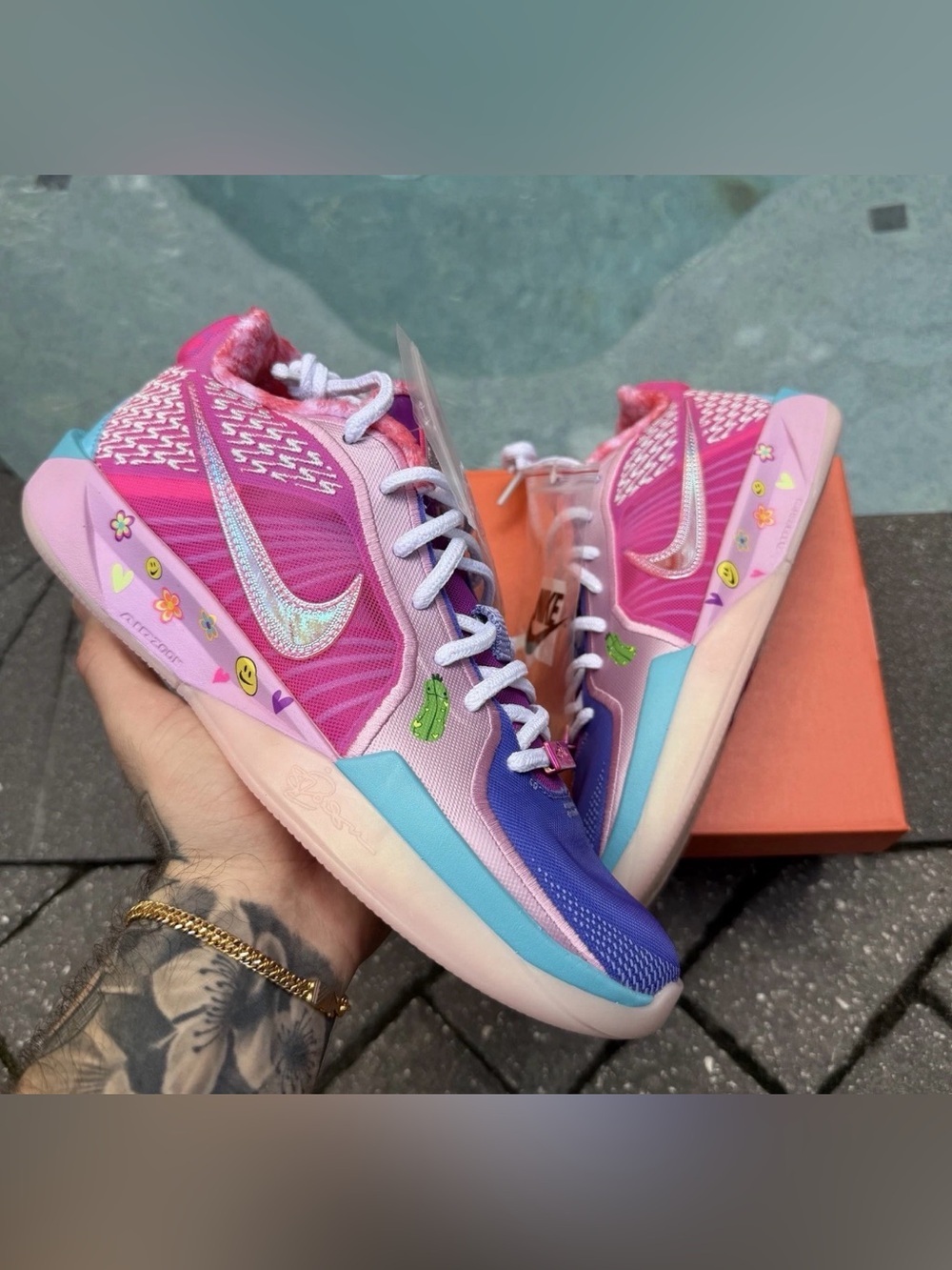 WOMEN’S SIZE 9.5/8M NIKE SABRINA 2 DB20 BASKETBALL SHOES IB6103-920